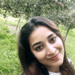 Bhanu Sri Mehra Instagram - Apple thotalo 🍎 pilla 🙈 #kashmir #travel #happyface #peace #cool #jammukashmir #love