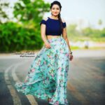 Bhanu Sri Mehra Instagram - Hello guys dhee Jodi 11 tonight 9:30pm My lovely dear Swapna😘 Outfit by @swapna_paidi @sandeepgudalaphotography