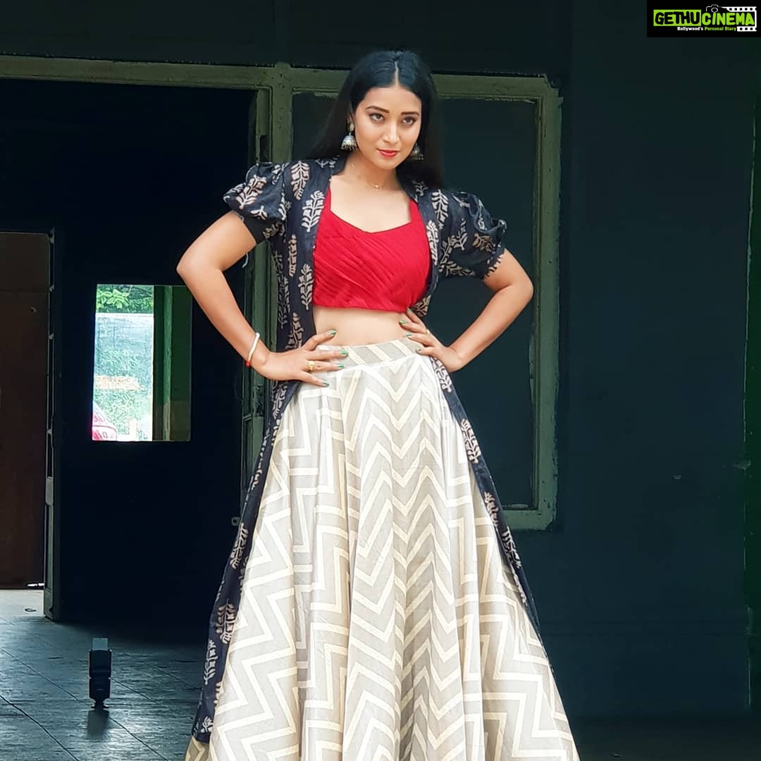 Bhanu Sri Mehra Instagram - How is this pic?😉🤗🤩😘