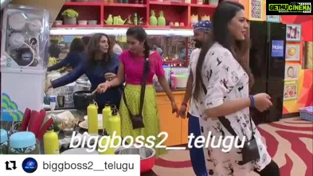 Bhanu Sri Mehra Instagram - Idi Sink anukunnara Leda Swimming Pool a?? π€πππ Funny conversation s in home with @iam_bhanusri. Follow for more updates. #Bigboss2telugu#BiggBossTelugu2 Catch unseen episodes on #Hotstar