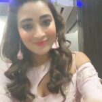 Bhanu Sri Mehra Instagram - #reel #trending #instareels #Instagram #bhanusree🔥❤️ @jahnavivarmalabel