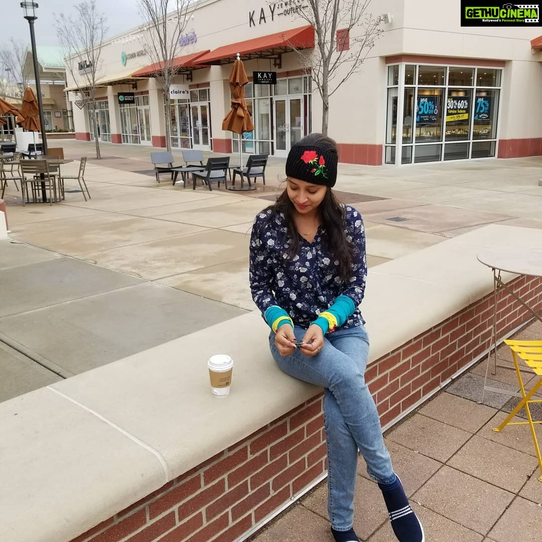 Bhanu Sri Mehra Instagram - Shipping time in chicago enjoying....