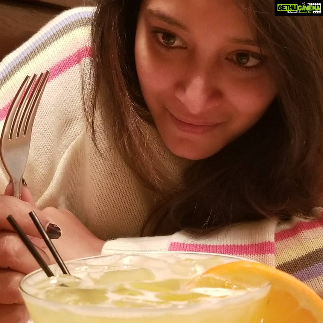 Bhanu Sri Mehra Instagram - Yesterday went dinner yummy food 😋