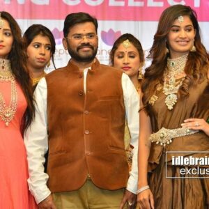 Bhanu Sri Mehra Instagram - Manepally jewellers wedding-festive jewellery collection launch at Marigold - Greenlands Hotel, Ameerpet - Telugu cinema www.idlebrain.com😍😘