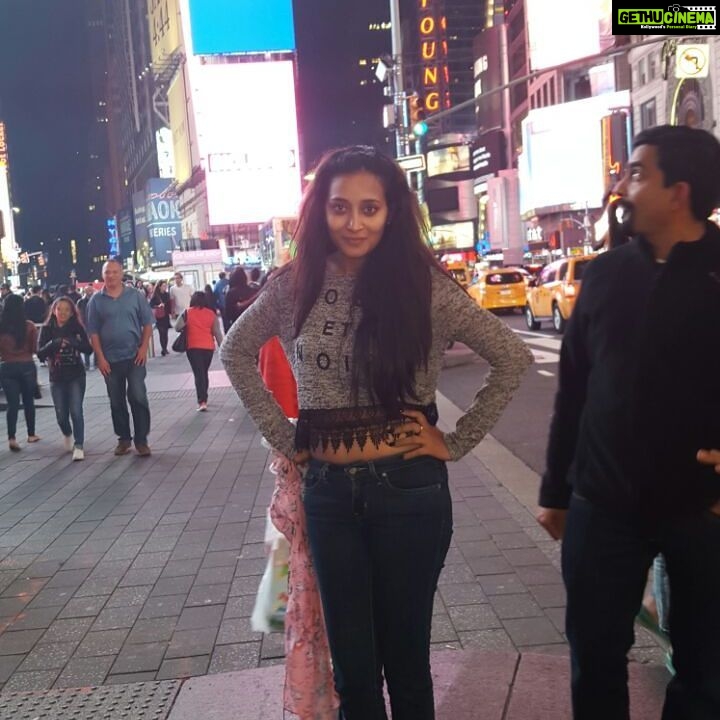 Bhanu Sri Mehra Instagram - Time saucer ## now york## super 😙😙