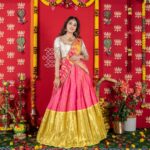 Bhanu Sri Mehra Instagram - ✨️ @kadhambari_studio #tollywoodhotactress #treditional #bhanusree🔥❤️ #hybridpilla