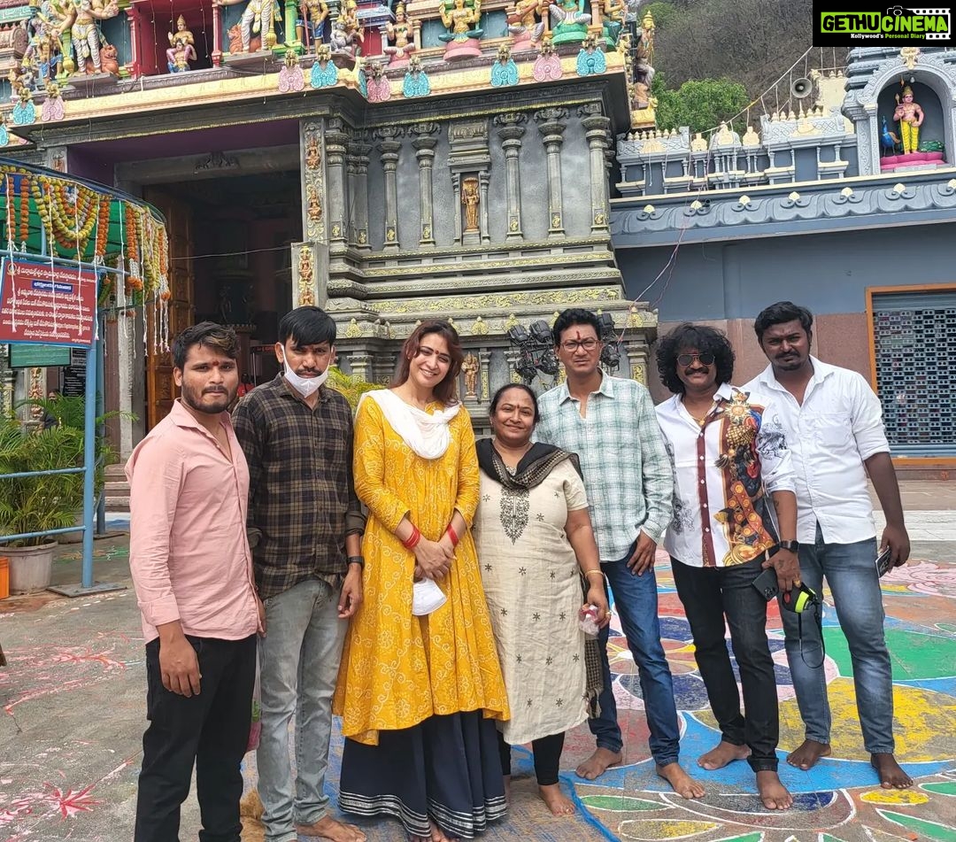 Bhanu Sri Mehra Instagram - May the blessings of this day radiate ...