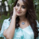 Bhanu Sri Mehra Instagram - Happy Friday 💥 #happymood #goodvibes #tollywoodhotactress #southindiaactress #bhanusree🔥❤️