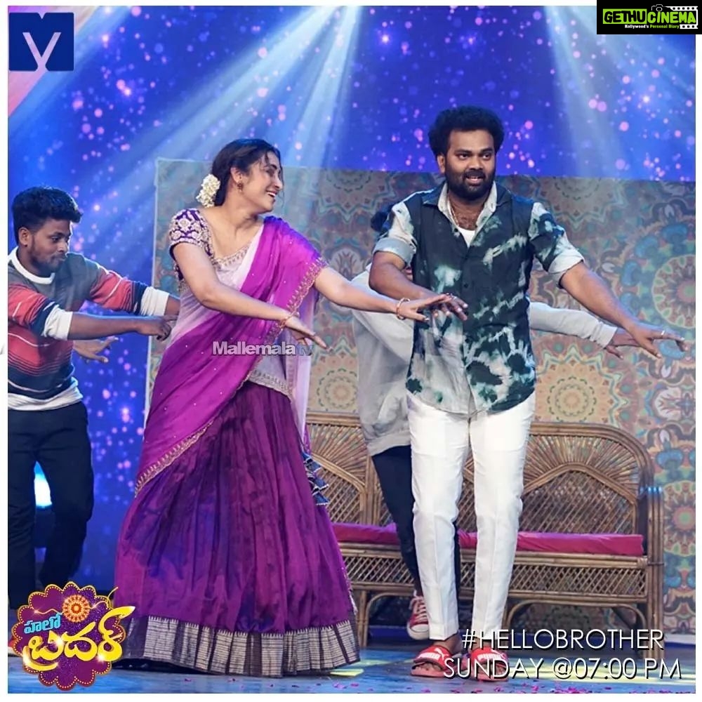 Bhanu Sri Mehra Instagram - Hello brother on ETV tonight 7pm don't miss it guy's 👫 and happy friendship day to all my insta family ❤️ @jabardasth_ramprasad @saketh_komanduri @sonykomanduri #hellobrother #show #etv #happymood #enjoy #bhanusree🔥❤️ #hybridpilla