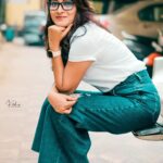 Bhanu Sri Mehra Instagram - A cheerful look brings joy to the heart ❤️ 💙 @they_call_me_keshu Make up: @maskmakeupartist Hairstyle: @hairstylistravi #cool #peace #happymood #bhanusree🔥❤️ #Instagram