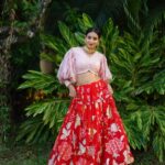 Bhanu Sri Mehra Instagram - Good morning all happy weekend 😊 @myriti #trynew #looks #tollywoodhotactress #southindiaactress #bhanusree🔥❤️ #hybridpilla