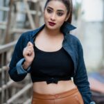 Bhanu Sri Mehra Instagram - ❤️‍🔥 #attitude #cool #girlpower #bhanusree🔥❤️ #instagood #Instagram #hybridpilla