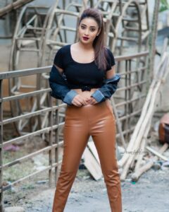Bhanu Sri Mehra Instagram - I don't look back unless there is a good view 💥 @saicharanthejareddyphotography Hairstyle @hairstylistravi #swag #attitude #girlpower #Instagram #bhanusree🔥❤️