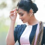 Bhanu Sri Mehra Instagram - 🌸 @sudha_boutique #bhanusree🔥❤️ #beauty #peace #hybridpilla
