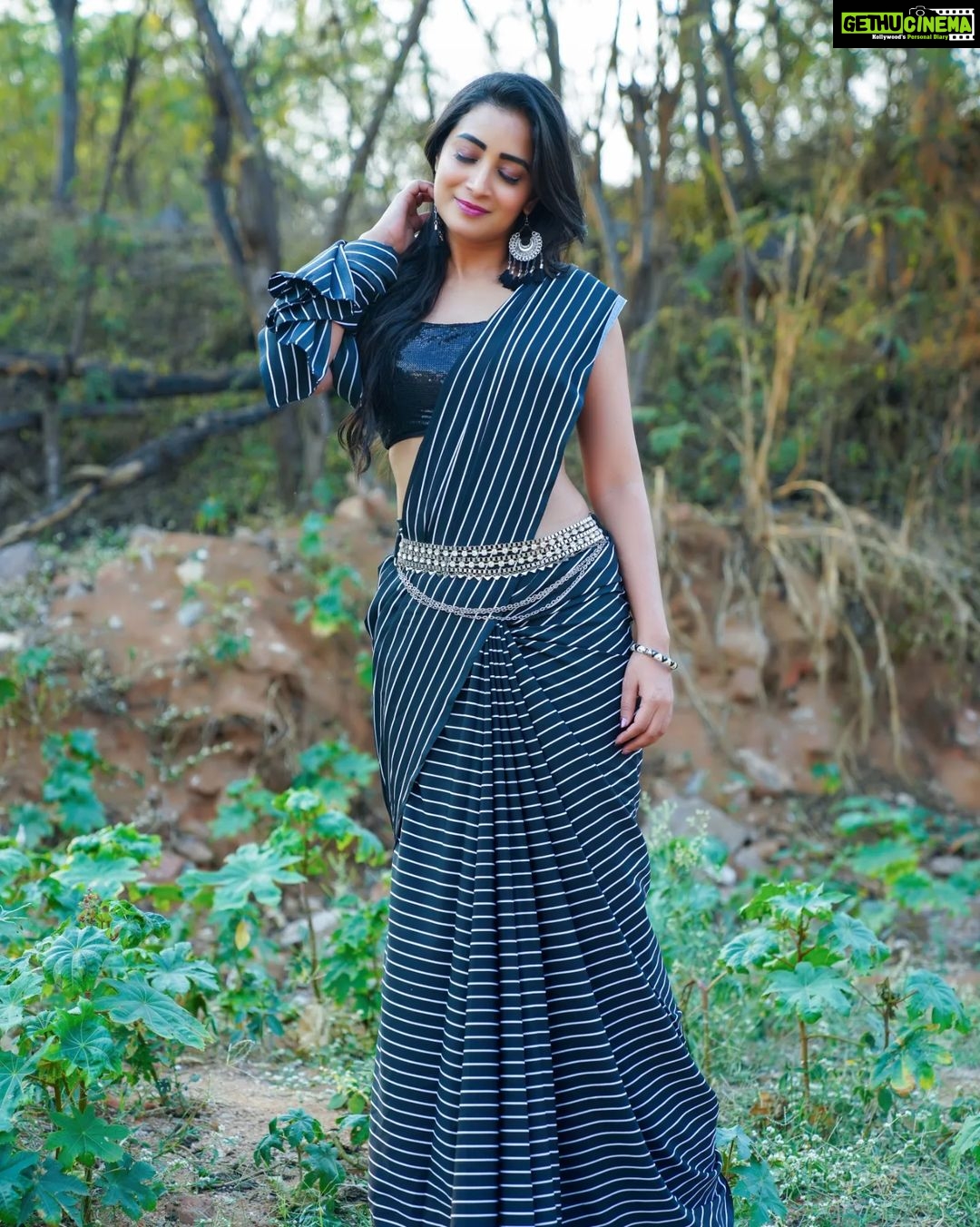 Bhanu Sri Mehra Instagram - You are becoming something more beautiful than before 🖤 @mudradesigninghome @paulino_pictures Edit creates:@saicharanthejareddyphotography #bhanusree🔥❤️ #tollywoodhotactress #southindiaactress #hybridpilla