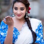 Bhanu Sri Mehra Instagram - 💙🤍 @sr_label_by_yaminireddy @saicharanthejareddyphotography @hairstylistravi #bhanusree🔥❤️ #hybridpilla #actorslife #enjoy