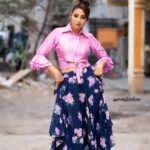 Bhanu Sri Mehra Instagram - I love myself the simplest most powerful revolution ever ✨ @mudradesigninghome @saicharanthejareddyphotography @hairstylistravi #new #look #pinklove #bhanusree🔥❤️ #hybridpilla #selflove