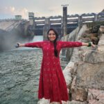 Bhanu Sri Mehra Instagram - ❤ #happiness #peace #nature #bhanusree🔥❤️ #hybridpilla