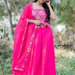 Bhanu Sri Mehra Instagram - Pink 💗 Outfit by:@sr_label_by_yaminireddy Pic:@saicharanthejareddyphotography #newlook #superqueen #bhanusree🔥❤️ #actress #busylife #hybridpilla