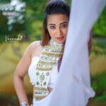Bhanu Sri Mehra Instagram - 🤍 #happymood #peace #whitedress #love #beyourself #bhanusree🔥❤️ #hybridpilla #instagram #instalove