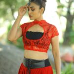 Bhanu Sri Mehra Instagram - 🔥 @sudha_boutique @naveen_photography_official #nippura #bhanusree🔥❤️ #hybridpilla