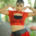Bhanu Sri Mehra Instagram - 🔥 @sudha_boutique @naveen_photography_official #nippura #bhanusree🔥❤️ #hybridpilla