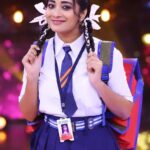 Bhanu Sri Mehra Instagram - E pics na school days gurtu chestunnai 💗 @zeetelugu #superqueen #show #bhanusree🔥❤️ #hybridpilla