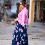 Bhanu Sri Mehra Instagram - I love myself the simplest most powerful revolution ever ✨ @mudradesigninghome @saicharanthejareddyphotography @hairstylistravi #new #look #pinklove #bhanusree🔥❤️ #hybridpilla #selflove
