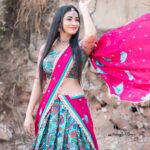 Bhanu Sri Mehra Instagram - 🦜 @saicharanthejareddyphotography @kadhambari_studio #bhanusree🔥❤️ #hybridpilla #actorslife #happy