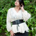 Bhanu Sri Mehra Instagram – Your peace is more important than trying to drive yourself crazy trying to understand why something happened the way it did let it go…

@saicharanthejareddyphotography 
#bhanusree🔥❤️ #hybridpilla #actress #busy #life #happyface