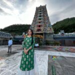 Bhanu Sri Mehra Instagram - God is never late but on time "In My Rupam" 🙈 @ashu_uuu #blessings #devotional #kanakadurgatemple #blessed🙏 #bhanusree🔥❤️ #friendship Vijayawada, India