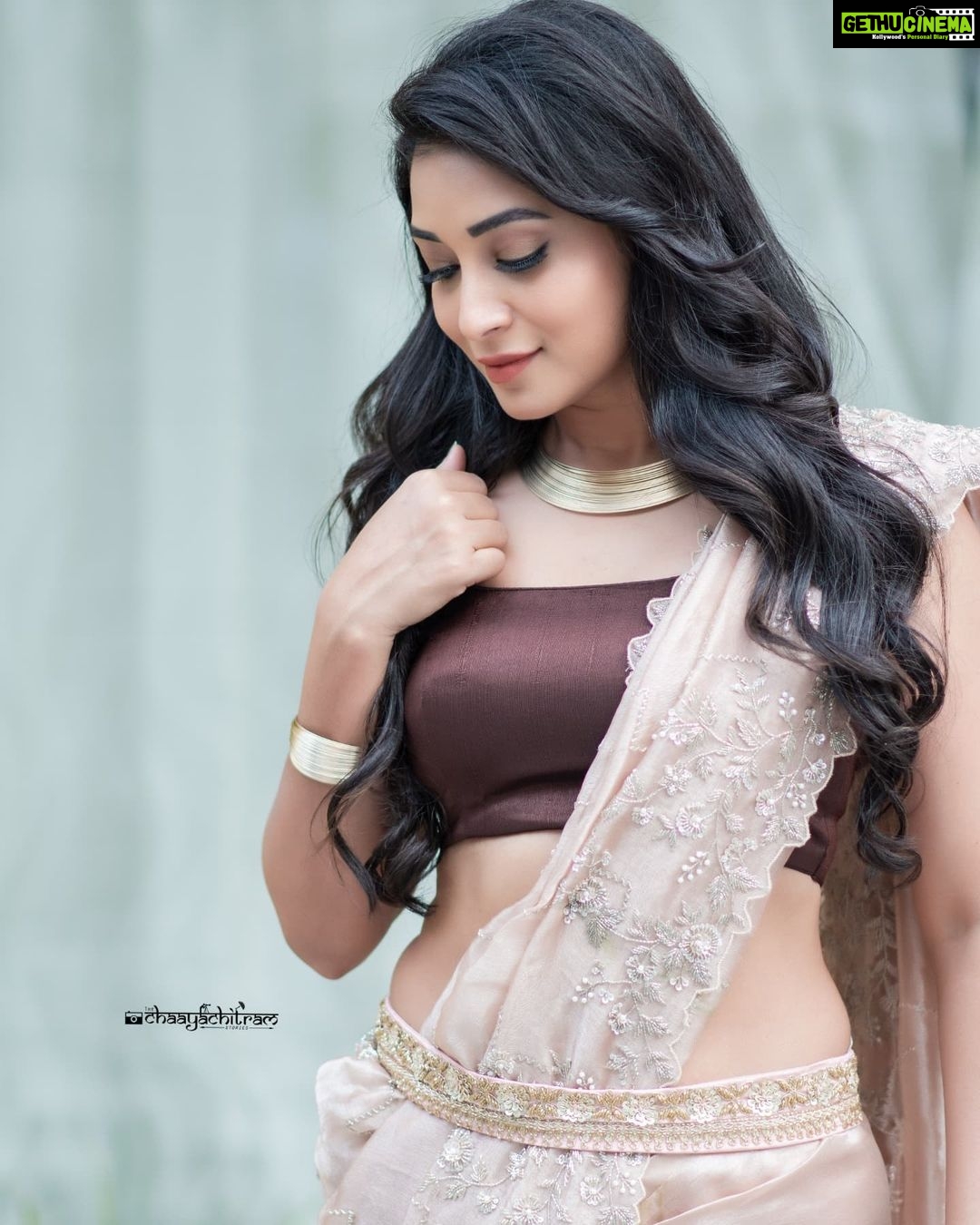 Bhanu Sri Mehra Instagram - Everybody wants to be a Dimond but very few are willing to get out 🤎 Outfit:@divya_varun_offical 📸:@saicharanthejareddyphotography * * * #tollywoodactress #lovestyle #newpost #bhanusree🔥❤️