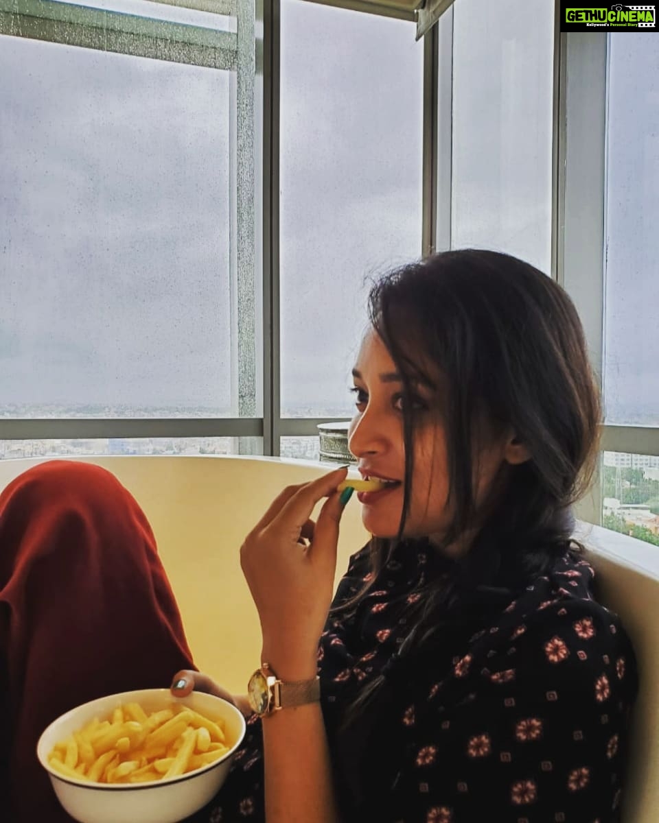 Bhanu Sri Mehra Instagram - Love 🍟 #selflove #peace #foodcoma #enjoy #chill
