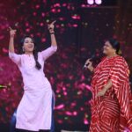 Bhanu Sri Mehra Instagram - A mother is she who can take the place of all others but whose place no one else can take!! Ma Amma 👩‍👧💗 @zeetelugu @paulino_pictures #superqueen #motherlove #zeetelugu #newshow #hybridpilla #bhanusree🔥❤️