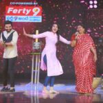 Bhanu Sri Mehra Instagram - A mother is she who can take the place of all others but whose place no one else can take!! Ma Amma 👩‍👧💗 @zeetelugu @paulino_pictures #superqueen #motherlove #zeetelugu #newshow #hybridpilla #bhanusree🔥❤️