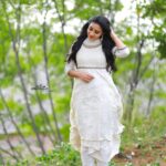 Bhanu Sri Mehra Instagram - You're something between a dream and a miracle ✨ 💕 📸:@melvin_photography666 * * #herself #love #peace #white #loveyourself #bhanusree🔥❤️ #zeetelugu