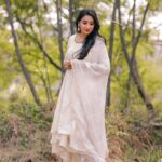 Bhanu Sri Mehra Instagram - You're something between a dream and a miracle ✨ 💕 📸:@melvin_photography666 * * #herself #love #peace #white #loveyourself #bhanusree🔥❤️ #zeetelugu