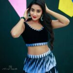 Bhanu Sri Mehra Instagram - Good morning all have a good day 😊 Outfit by:@navya.marouthu 📸:@sravanphotographyofficial #mrng #feelfresh #bhanusree🔥❤️ #goodmood #happyfeeling #hybridpilla