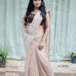 Bhanu Sri Mehra Instagram - 🤎💥 📸:@saicharanthejareddyphotography Outfit:@divya_varun_offical * * #tollywoodactress #southindianactress #bhanusree🔥❤️ #busylife #actorslife #bhanusree #hybridpilla