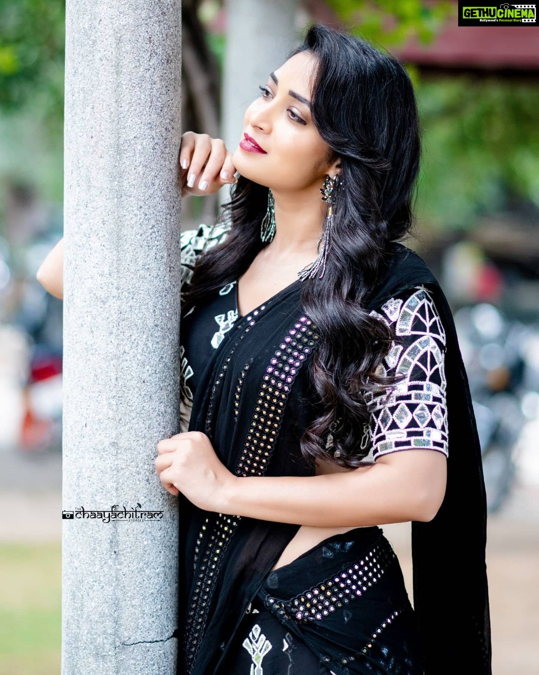 Bhanu Sri Mehra Instagram - 🐼 @mudradesigninghome 📸:@saicharanthejareddyphotography Hairstyle:@hairstylistravi * * #bhanusree🔥❤️ #actor #busylife #tollywoodactress #hybridpilla #actorslife #crazy