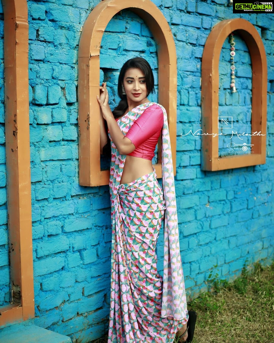 Bhanu Sri Mehra Instagram - 🦚 Outfit:@navya.marouthu Photography:@sravanphotographyofficial #bhanucutefanpage #bhanusri #actress #telugupilla #hybridpilla
