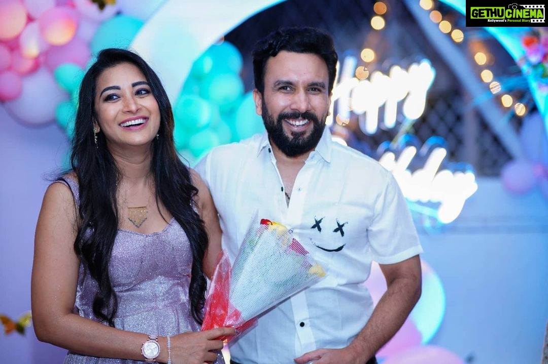Bhanu Sri Mehra Instagram - 🤩 📸:@@saicharanthejareddyphotography @abhiclicksphotography @candid_shoooter_ Decors:@4ever_eventz Cake :@ambrosia.hyd #bhanusree🔥❤️ #birthdaygirl #cutie #bhanusree