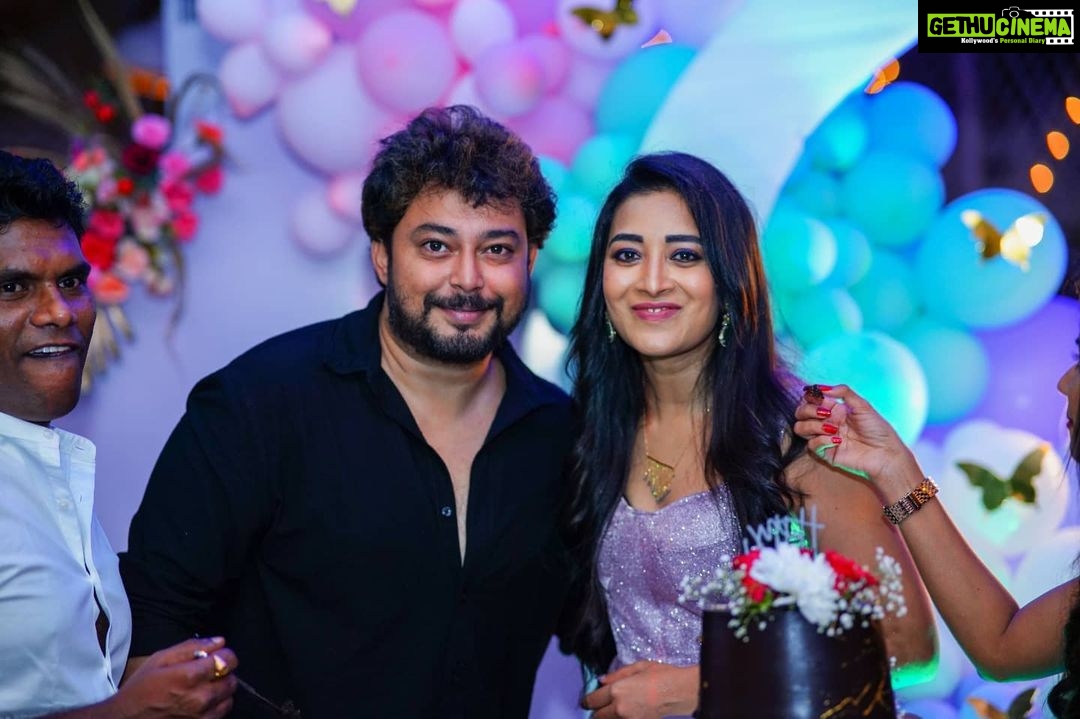 Bhanu Sri Mehra Instagram - 🤩 📸:@@saicharanthejareddyphotography @abhiclicksphotography @candid_shoooter_ Decors:@4ever_eventz Cake :@ambrosia.hyd #bhanusree🔥❤️ #birthdaygirl #cutie #bhanusree