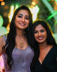 Bhanu Sri Mehra Instagram - 💖
Outfit:@divya_varun_offical
📸:@saicharanthejareddyphotography 
@abhiclicksphotography 
@candid_shoooter_
Decors by :@4ever_eventz
#birthday
#friends 
#bhanusree🔥❤️