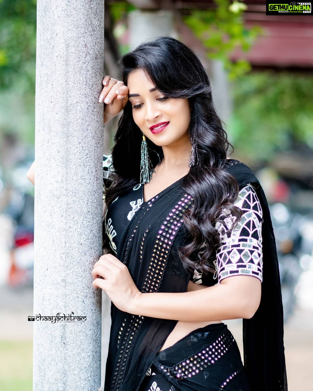 Bhanu Sri Mehra Instagram - 🐼 @mudradesigninghome 📸:@saicharanthejareddyphotography Hairstyle:@hairstylistravi * * #bhanusree🔥❤️ #actor #busylife #tollywoodactress #hybridpilla #actorslife #crazy