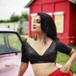 Bhanu Sri Mehra Instagram – 🌹
Outfit:@navya.marouthu 
Earrings:@pretty.jewelbox 
📸:@sravanphotographyofficial 
Location:@chayachitram_studio