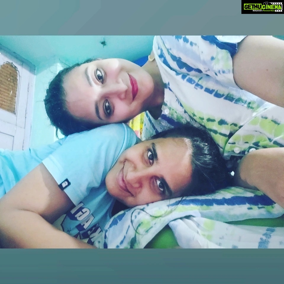 Bhanu Sri Mehra Instagram - Happy friendship day 💛 all @pc_cheruku . . #friendship #happyfeelings #forever #friends #poornima #bhanusree🔥❤️