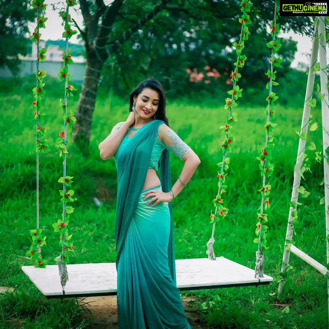 Bhanu Sri Mehra Instagram - 🦋 Outfit:@navya.marouthu 📸:@sravanphotographyofficial Hairstyle:@hairstylistravi . . #bhanusree🔥❤️ #actor #tollywoodactress #hybridpilla