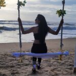 Bhanu Sri Mehra Instagram - The beach ⛱ is not always place, sometimes its a feeling ✌ . #beachvibes #beachlover #peace #happymood #worktime #bhanusree🔥❤️