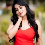 Bhanu Sri Mehra Instagram - ❤💃 @they_call_me_keshu @maskmakeupartist @vintage_vanam . . #actor #life #tollywoodactress #southindianactress #bhanusree #newclick #bhanusree🔥❤️ #bhanuhybridpilla